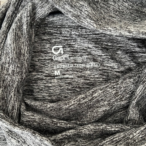 Gapfit Maternity Pullover - Picture 3 of 3